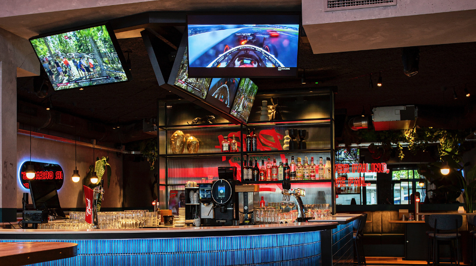 Tilburg is een 'sexy sportsbar' rijker Papa Jim